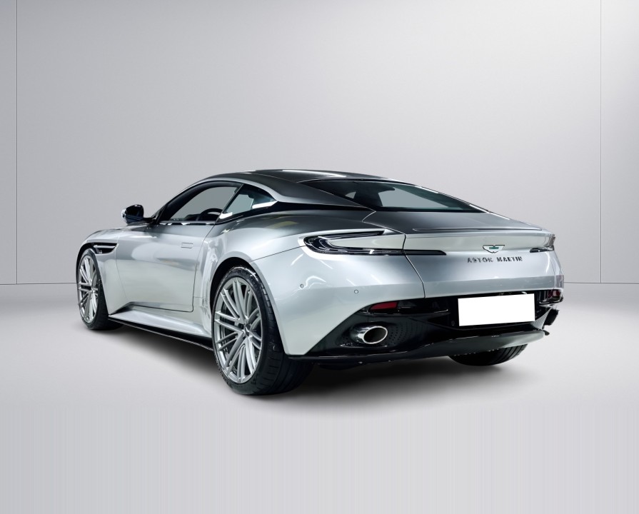 Aston Martin DB12 (4)