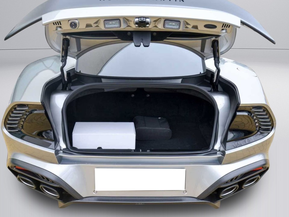 Aston Martin Vanquish - foto 25