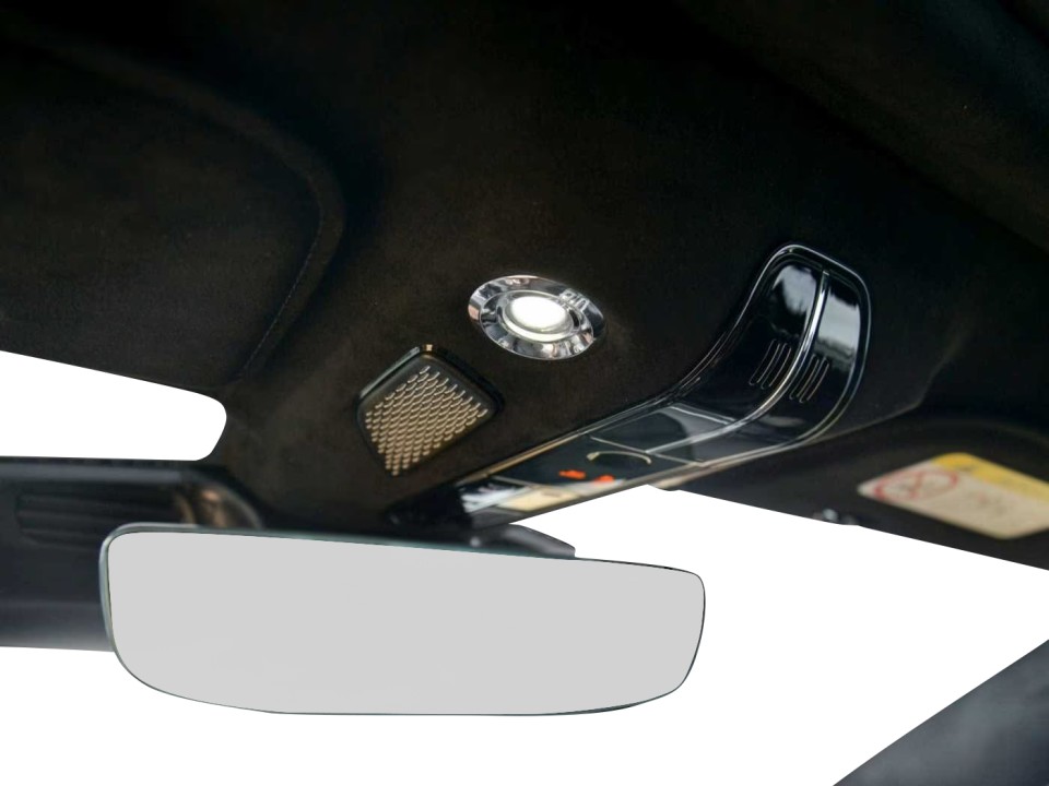 Aston Martin Vanquish - foto 19