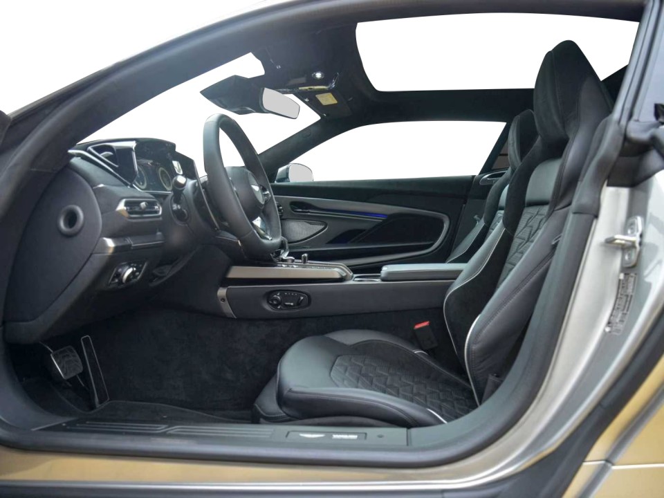 Aston Martin Vanquish - foto 6