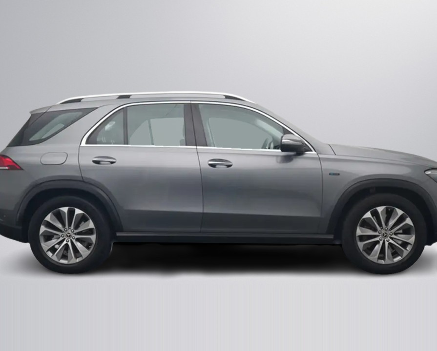Mercedes-Benz GLE 350 4MATIC AMG (2)
