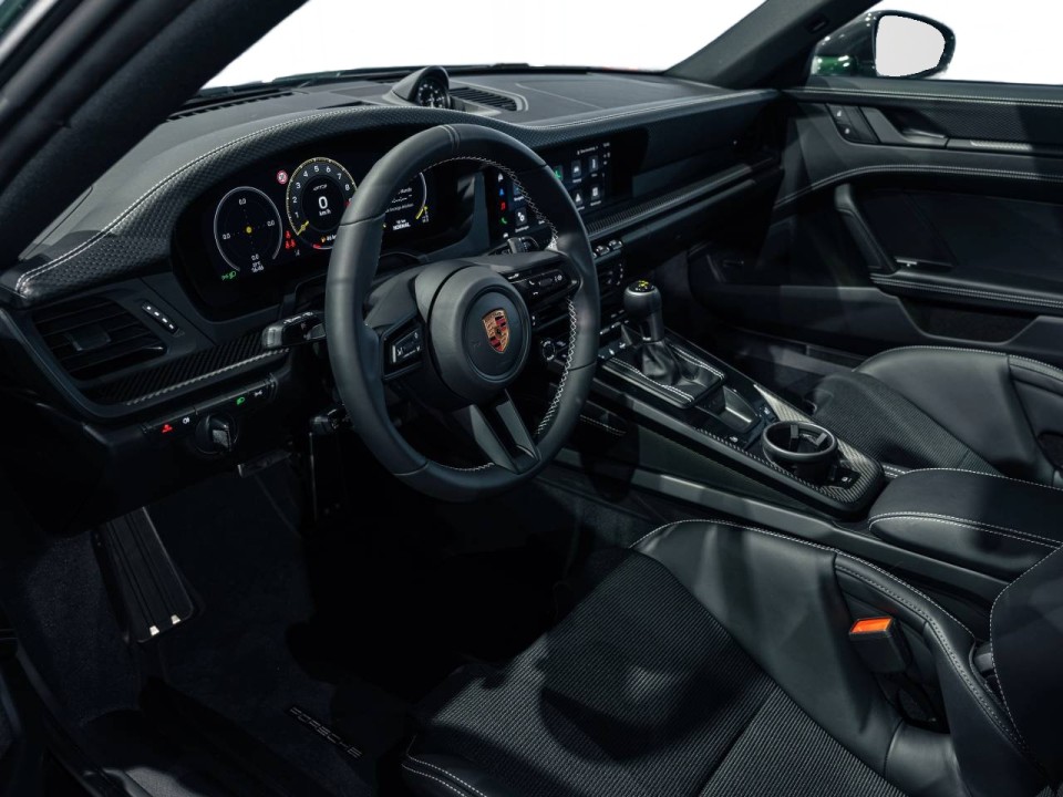 Porsche 911 GT3 Touring - foto 8