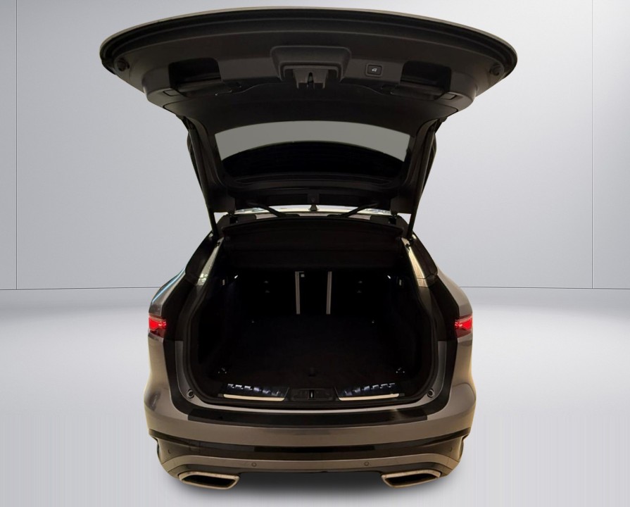 Jaguar F-Pace P400 R-Dynamic SE - foto 17