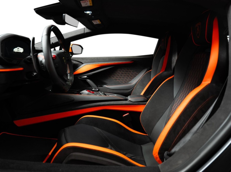 Lamborghini Revuelto - foto 7