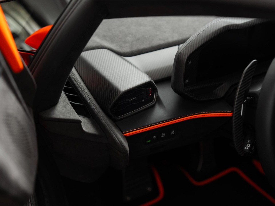 Lamborghini Revuelto - foto 12