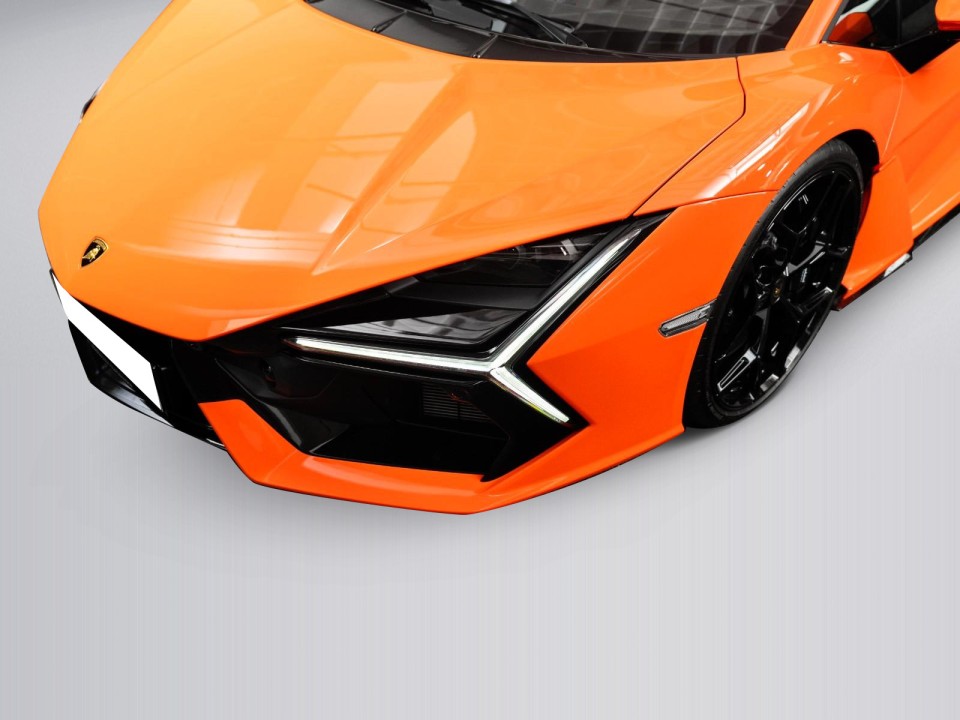 Lamborghini Revuelto - foto 13