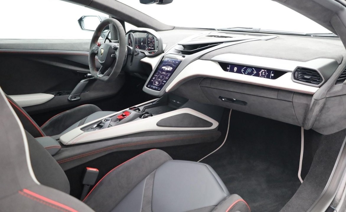 Lamborghini Revuelto - foto 8