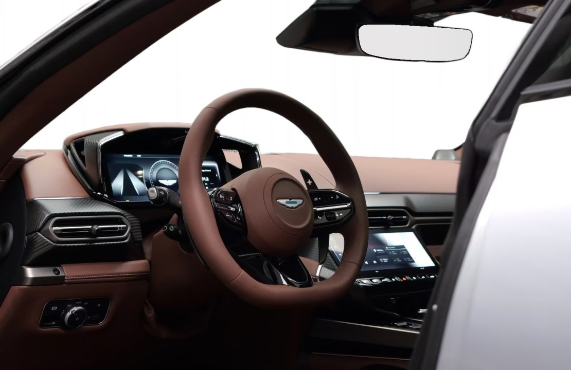 Aston Martin Vanquish (5)