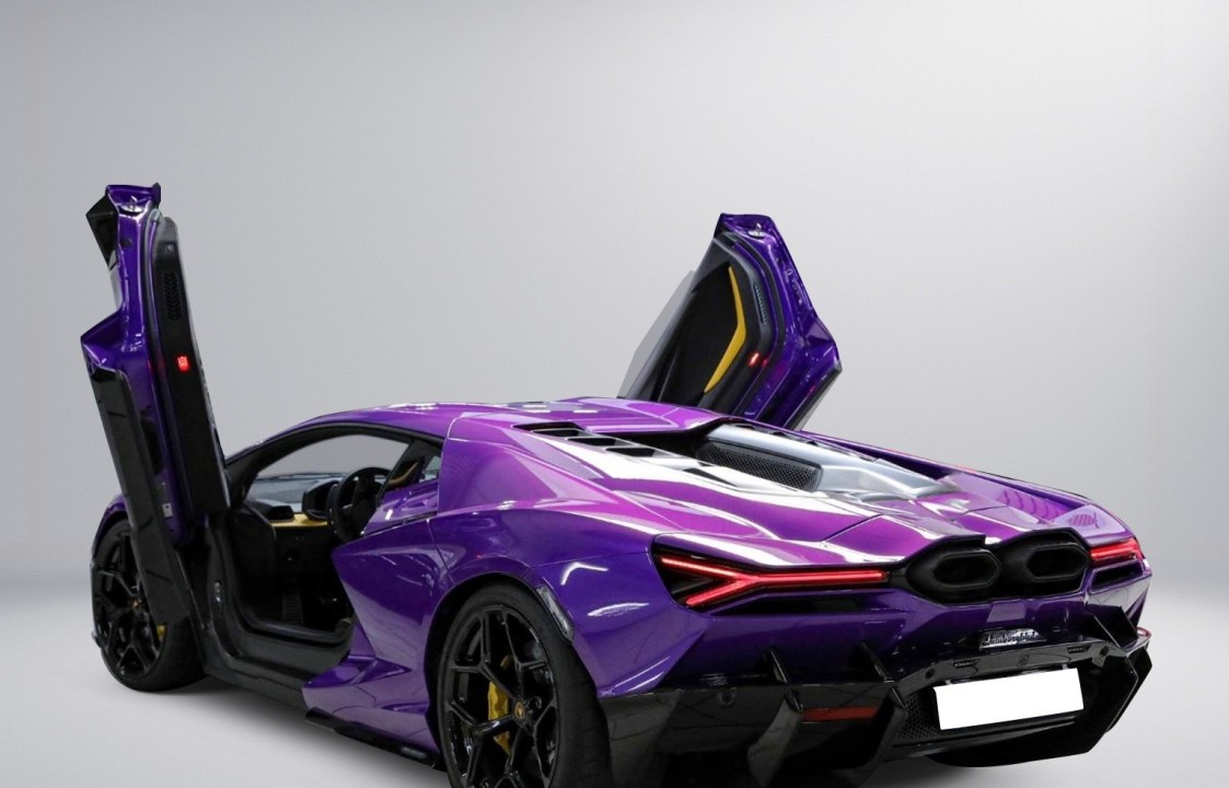 Lamborghini Revuelto (5)