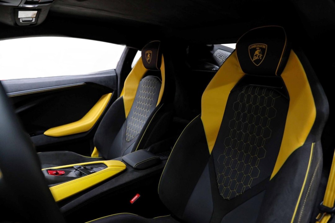 Lamborghini Revuelto - foto 10