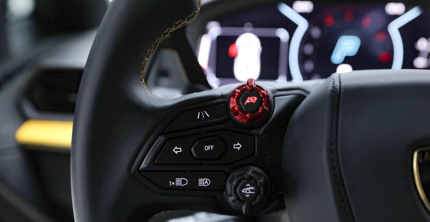 Lamborghini Revuelto - foto 13