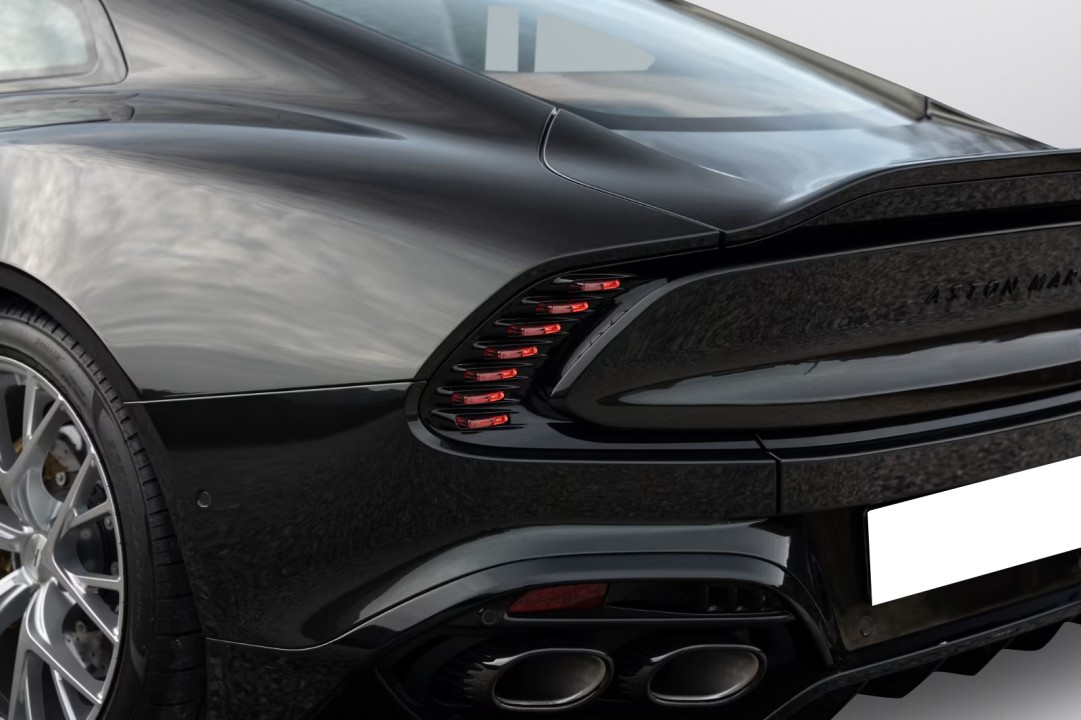 Aston Martin Vanquish - foto 46