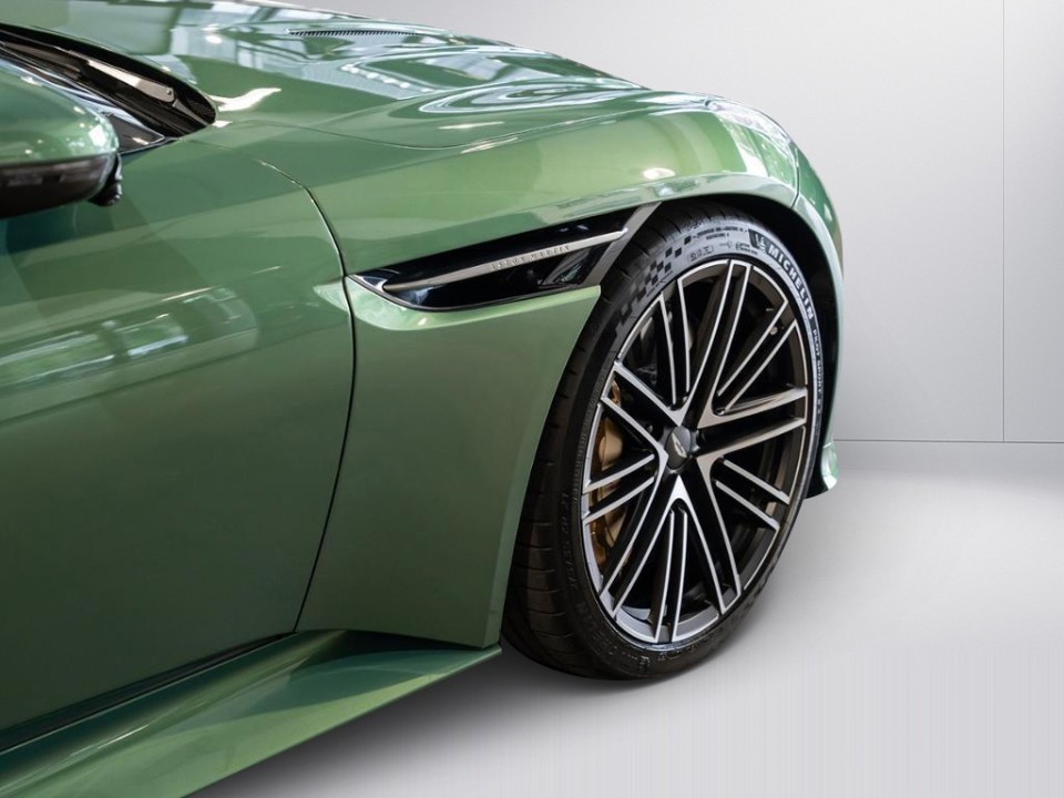 Aston Martin DB12 Volante - foto 27