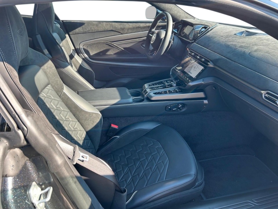 Aston Martin Vanquish - foto 8