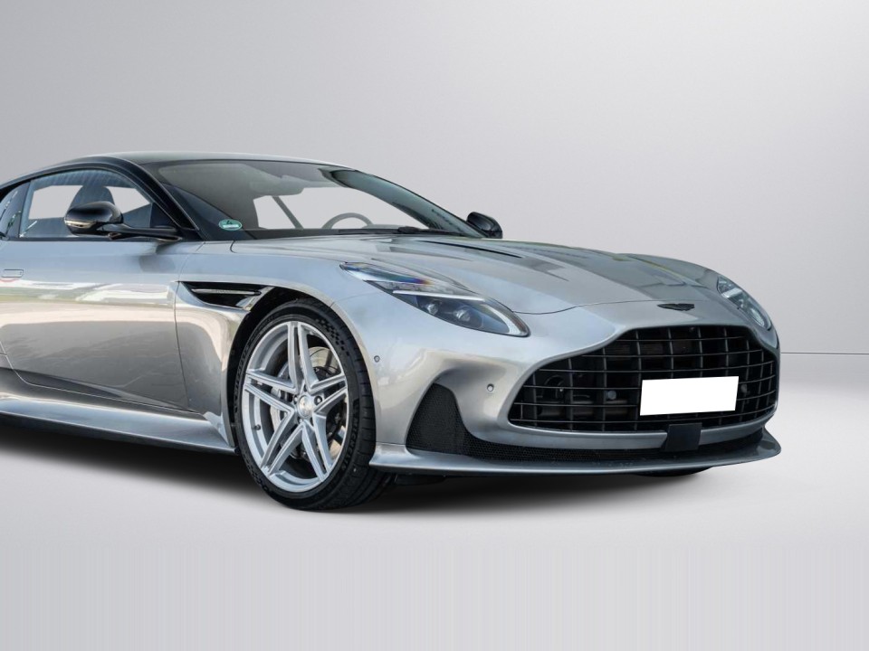 Aston Martin DB12 Coupe - foto 32