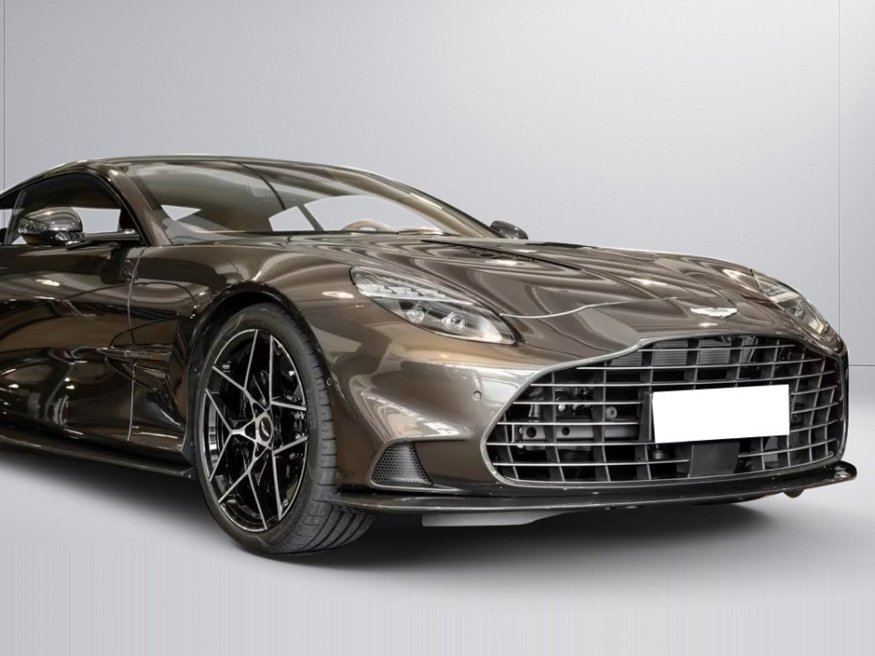 Aston Martin Vanquish - foto 26