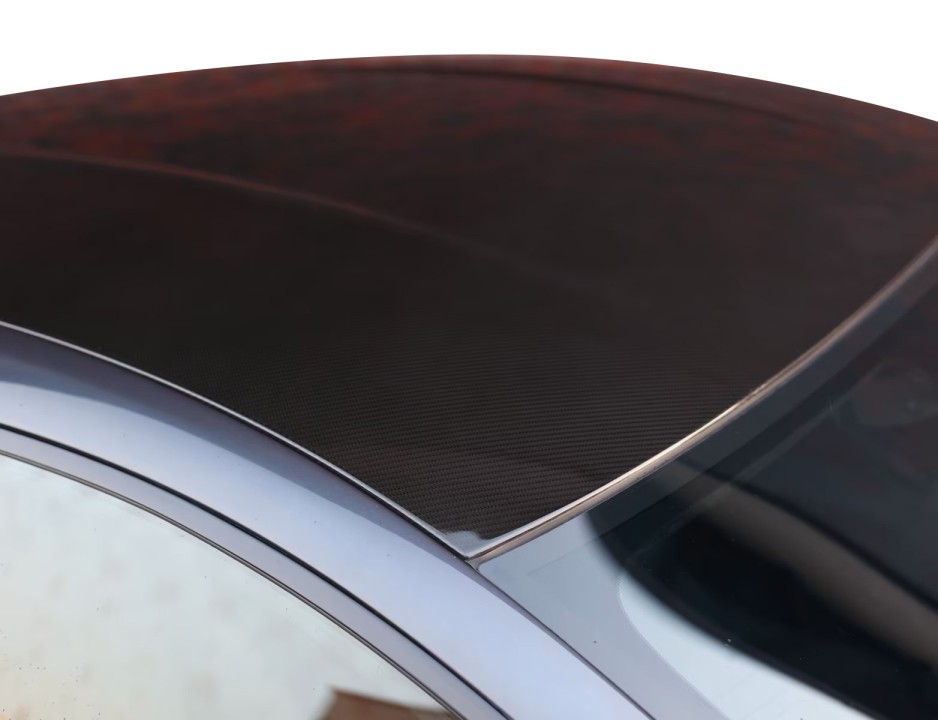 Aston Martin Vanquish - foto 31