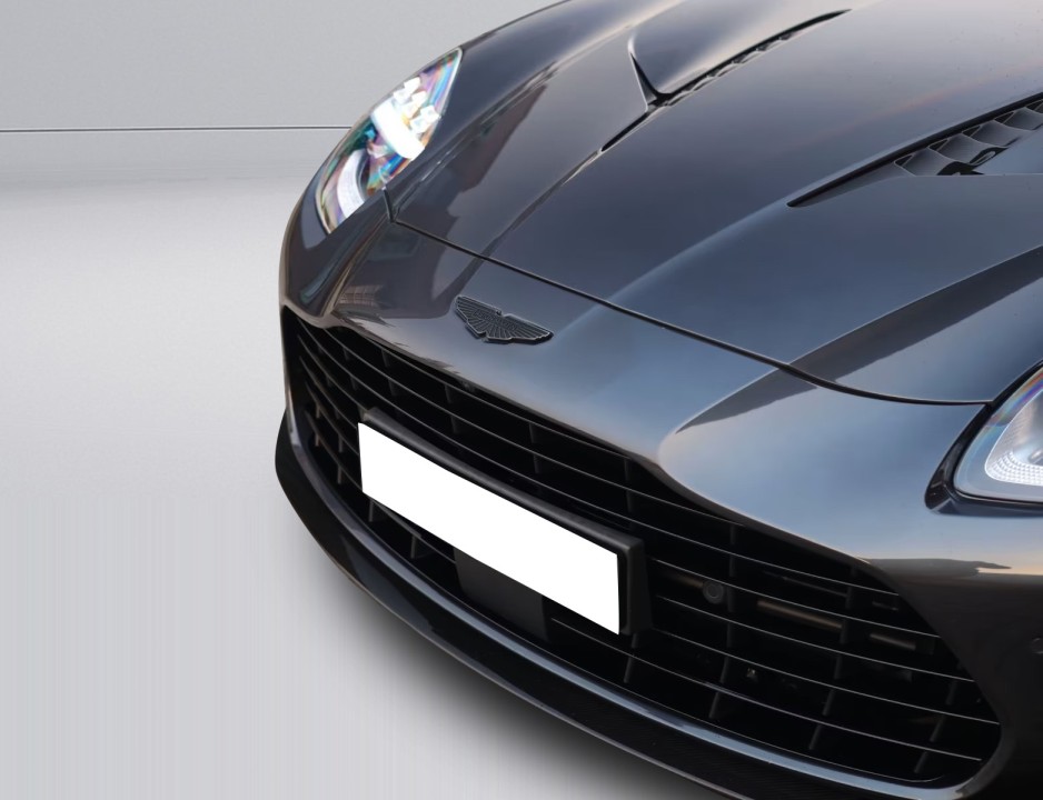 Aston Martin Vanquish - foto 38