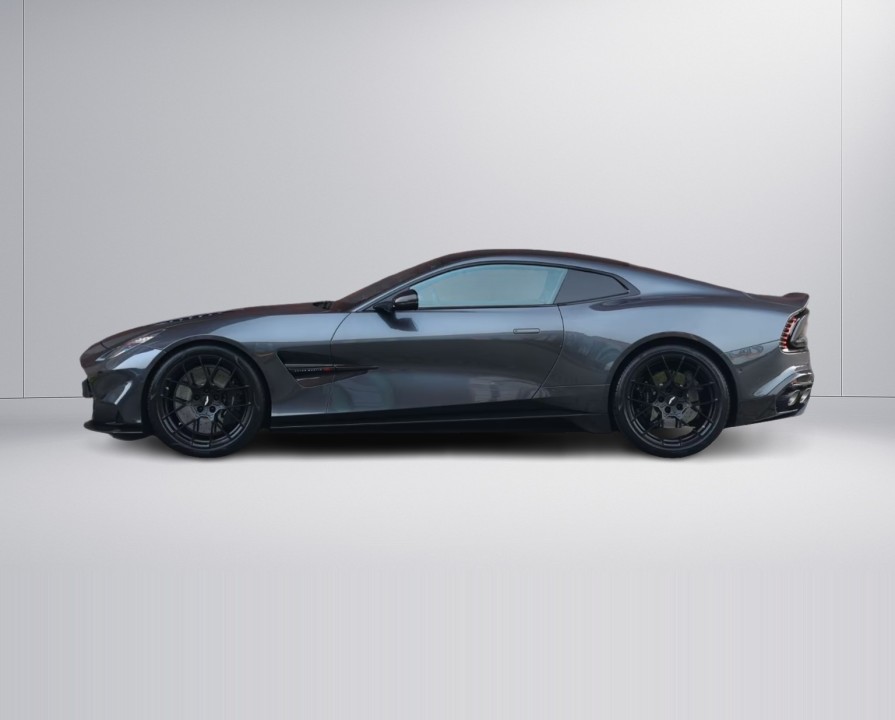 Aston Martin Vanquish (5)