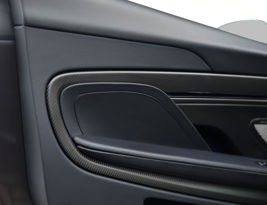 Aston Martin Vanquish - foto 25