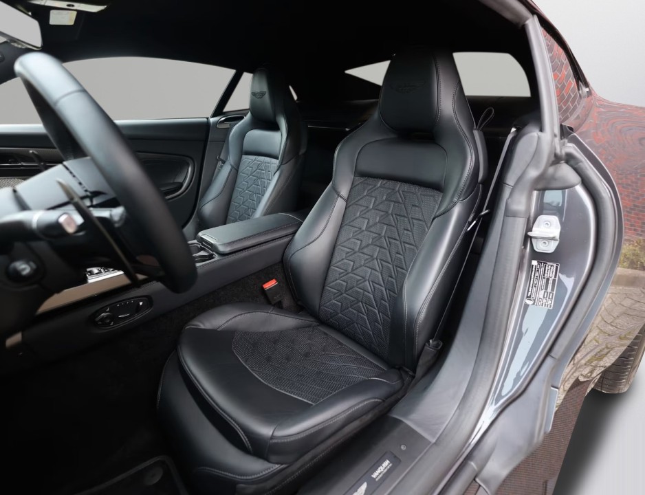 Aston Martin Vanquish - foto 10