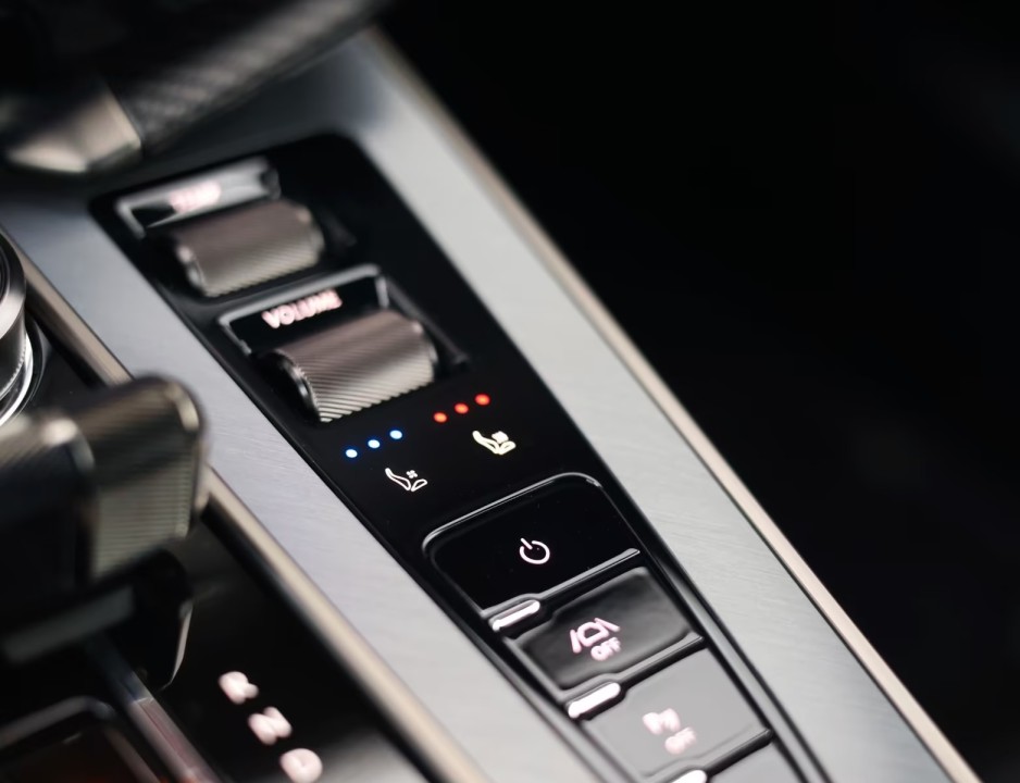 Aston Martin Vanquish - foto 16