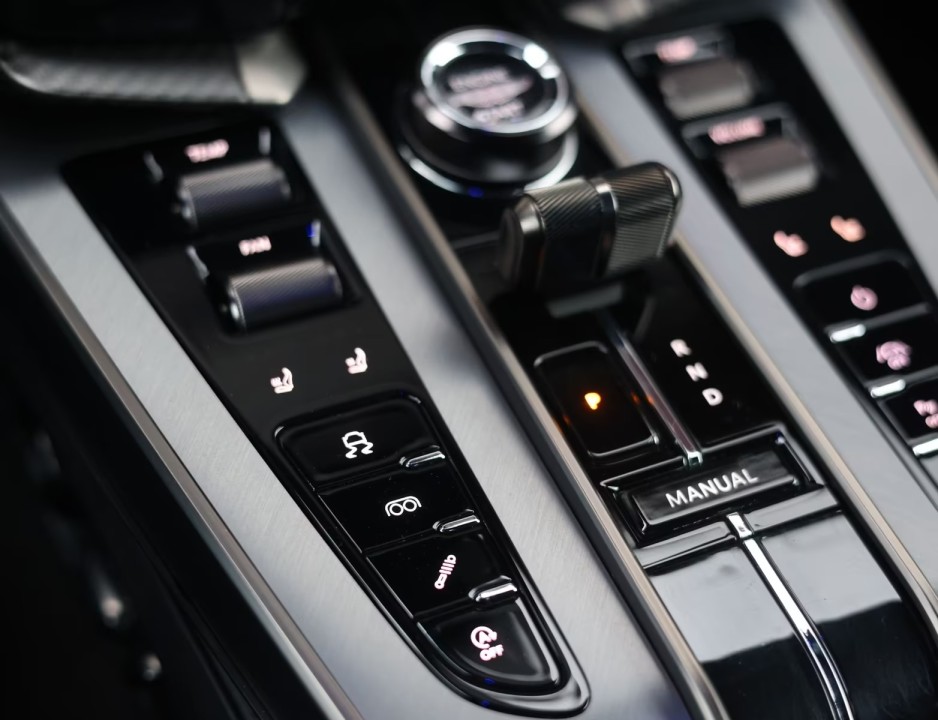 Aston Martin Vanquish - foto 14