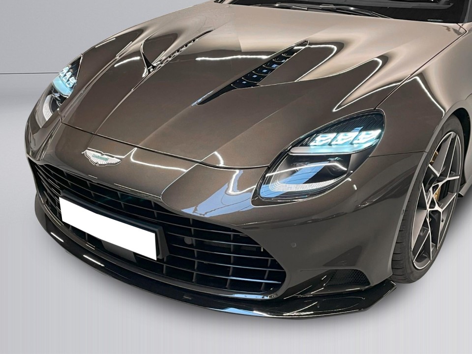 Aston Martin Vanquish - foto 14