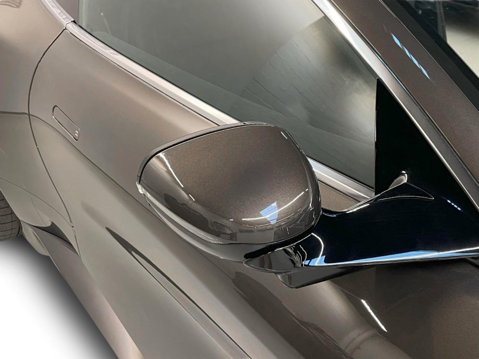 Aston Martin Vanquish - foto 13