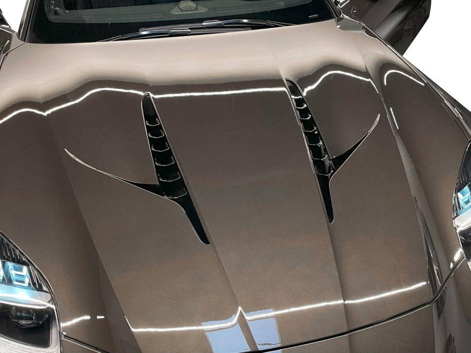 Aston Martin Vanquish - foto 12