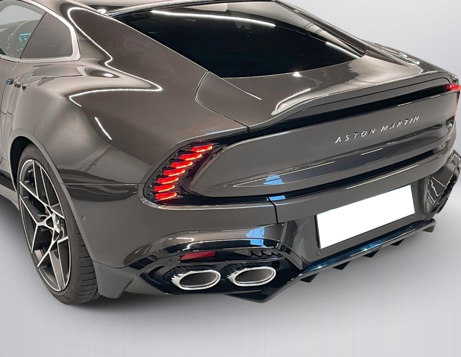 Aston Martin Vanquish - foto 15