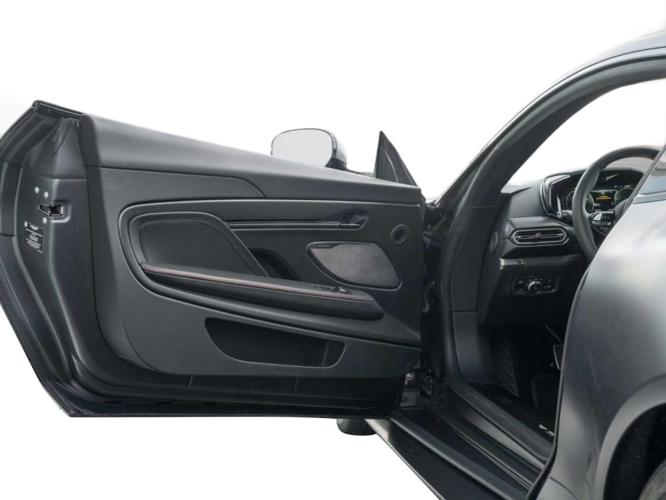 Aston Martin Vanquish - foto 25