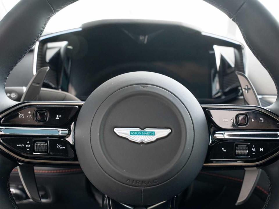 Aston Martin Vanquish - foto 14