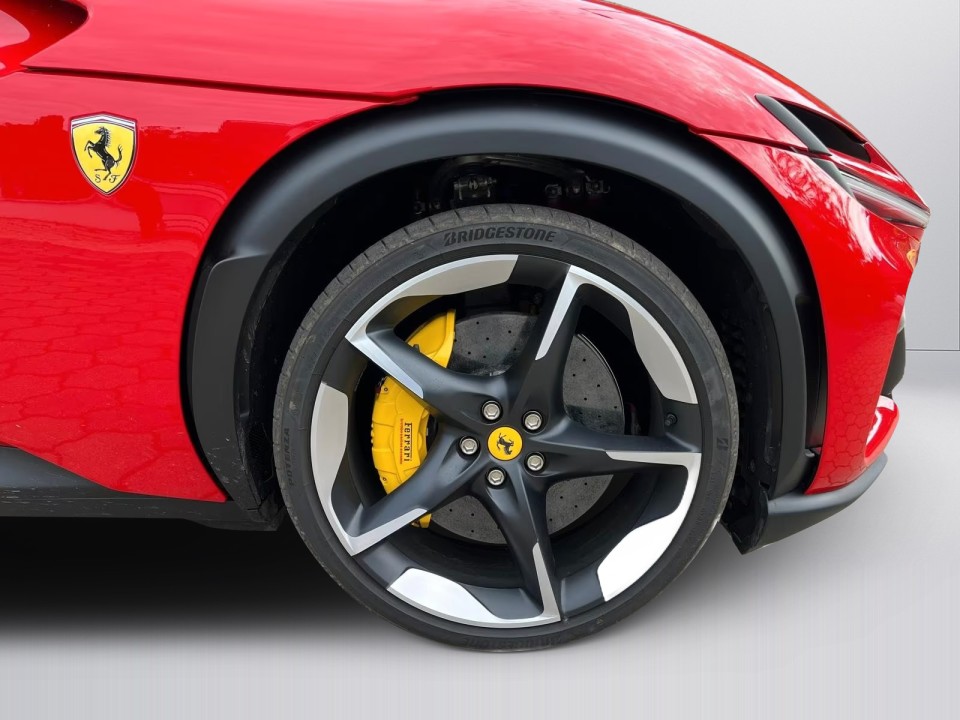 Ferrari Purosangue - foto 13