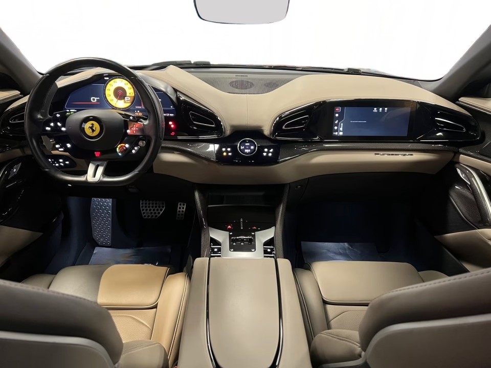 Ferrari Purosangue - foto 12