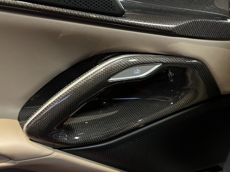 Ferrari Purosangue - foto 32