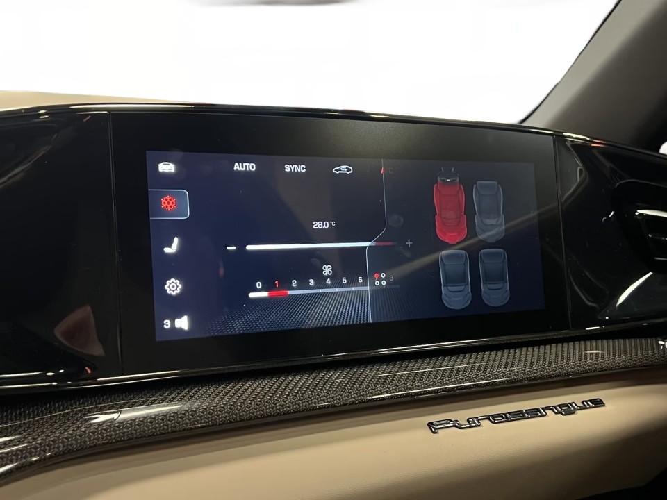 Ferrari Purosangue - foto 22