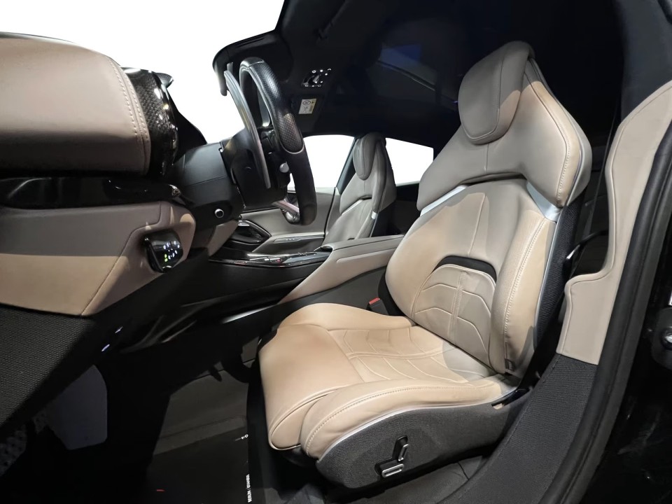 Ferrari Purosangue - foto 17