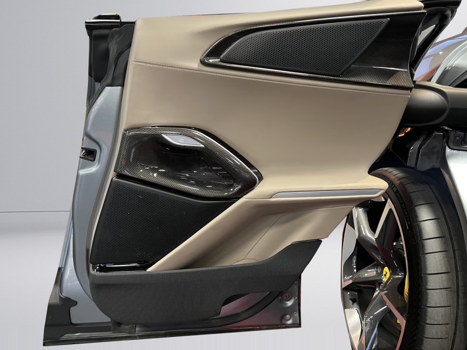 Ferrari Purosangue - foto 33