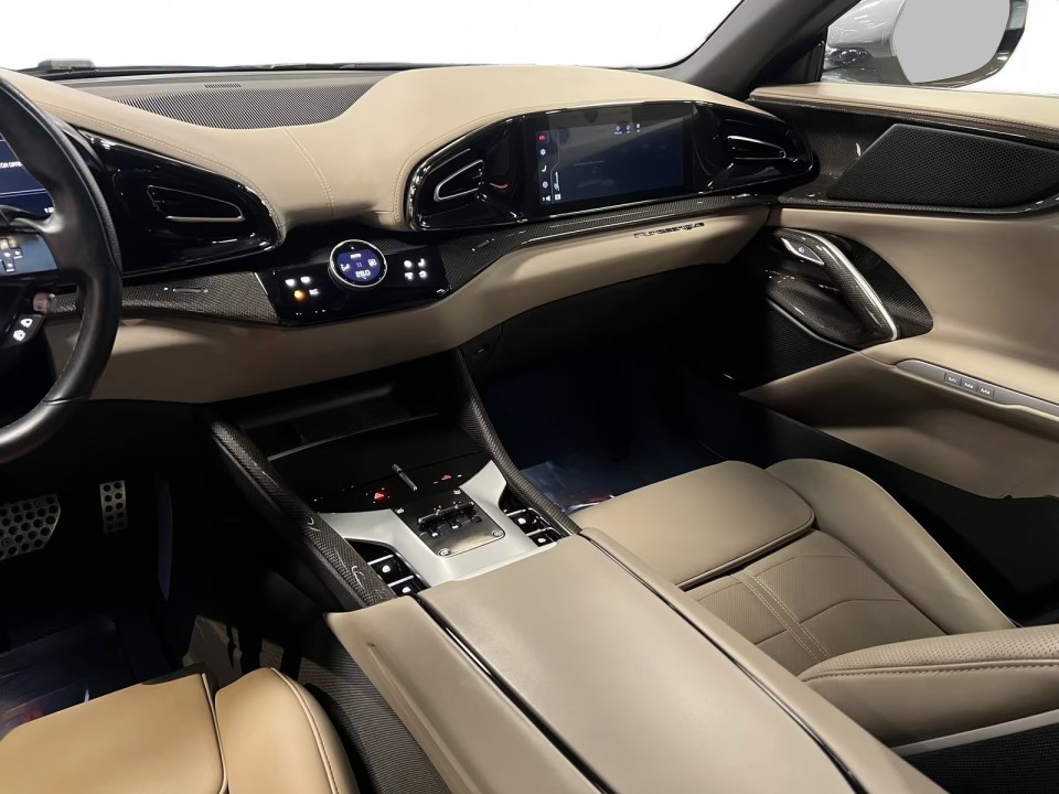 Ferrari Purosangue - foto 26