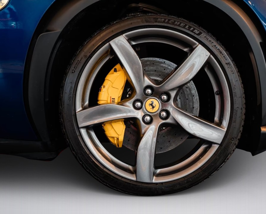 Ferrari Purosangue - foto 28