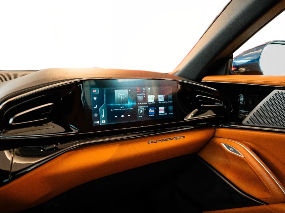 Ferrari Purosangue - foto 18