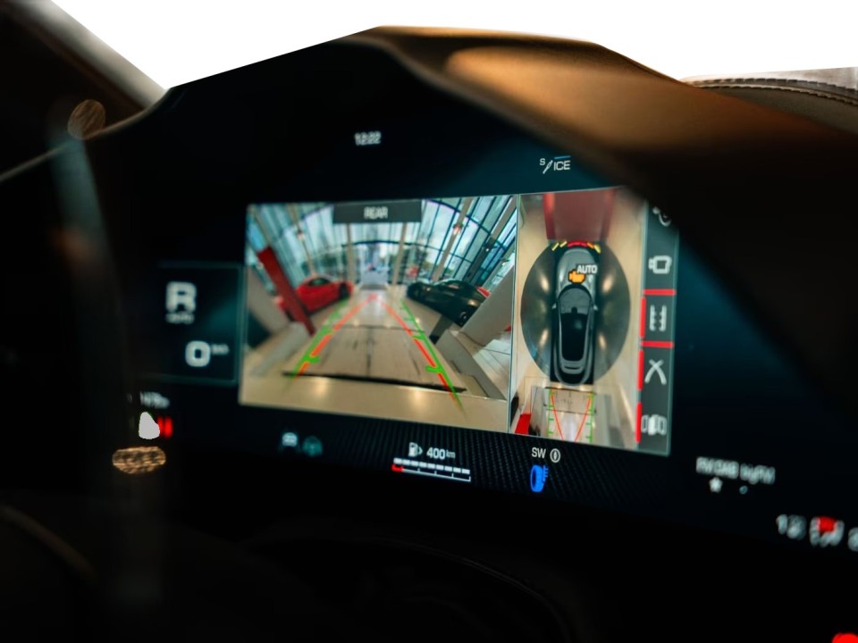 Ferrari Purosangue - foto 17