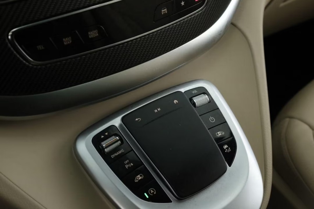 Mercedes-Benz V 300d 4MATIC Avantgarde Long - foto 15