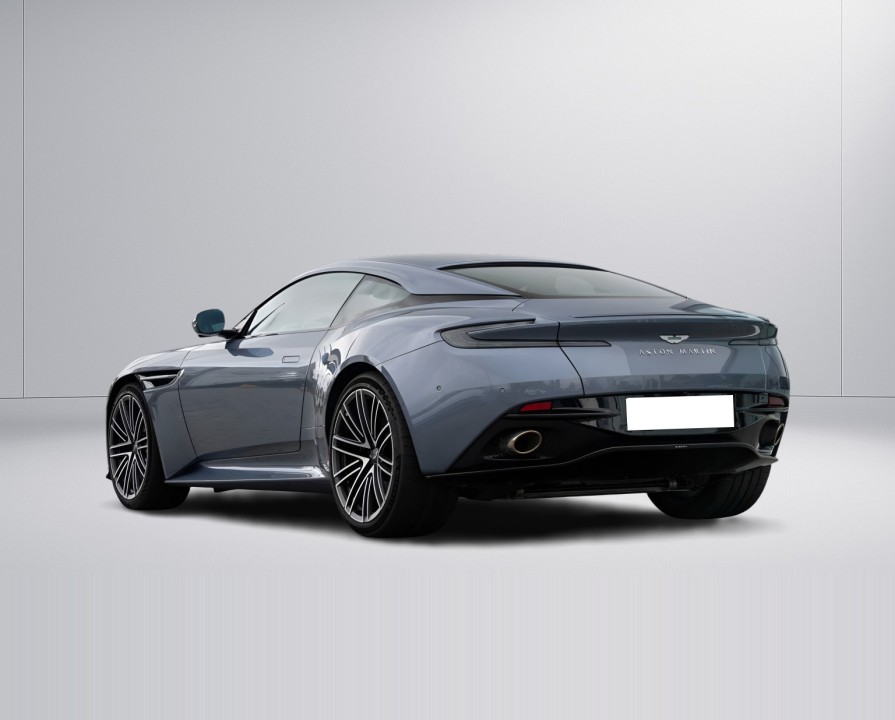 Aston Martin DB12 - foto 6