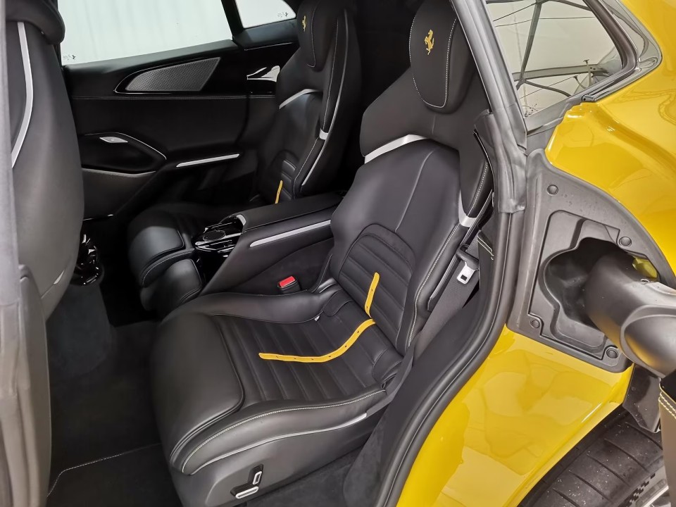 Ferrari Purosangue - foto 22