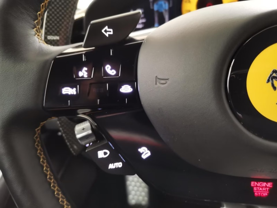 Ferrari Purosangue - foto 12