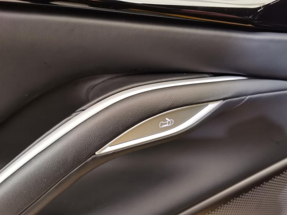 Ferrari Purosangue - foto 24