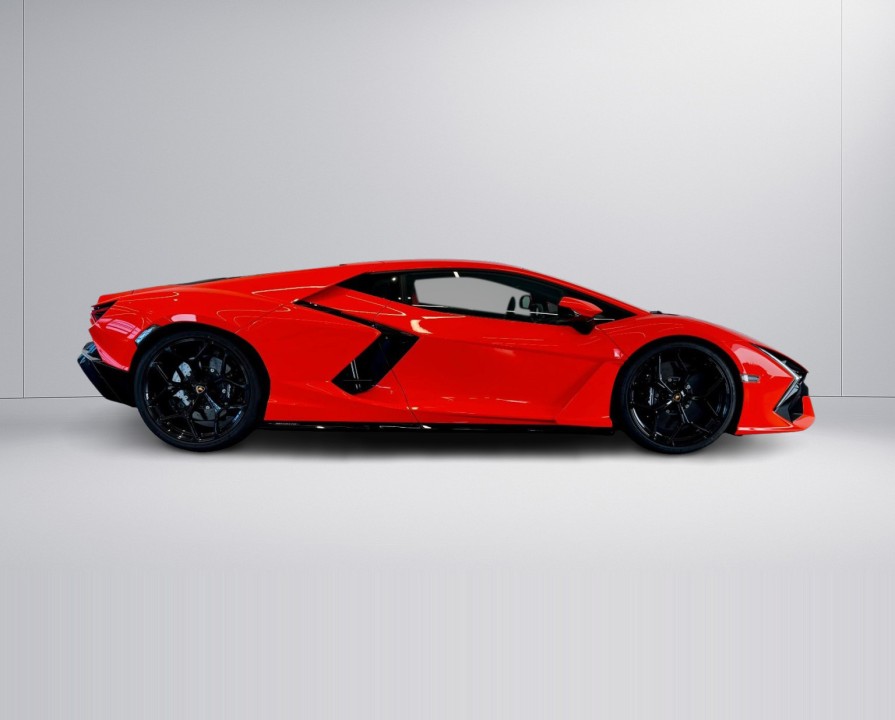 Lamborghini Revuelto (3)