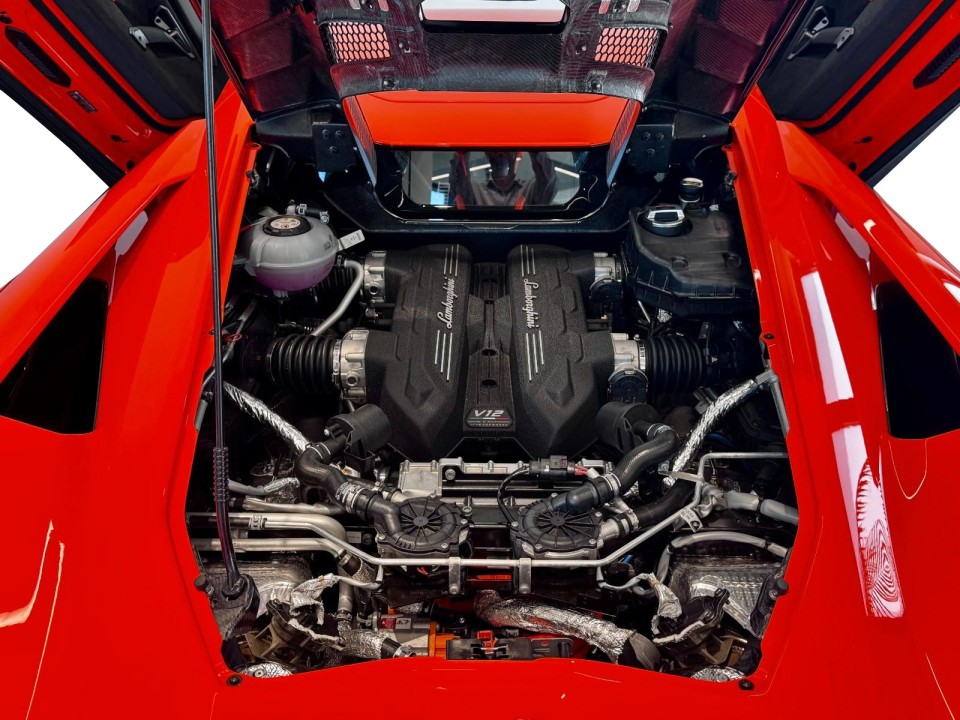 Lamborghini Revuelto - foto 20